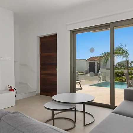 Villa Serenity Waves 26 *