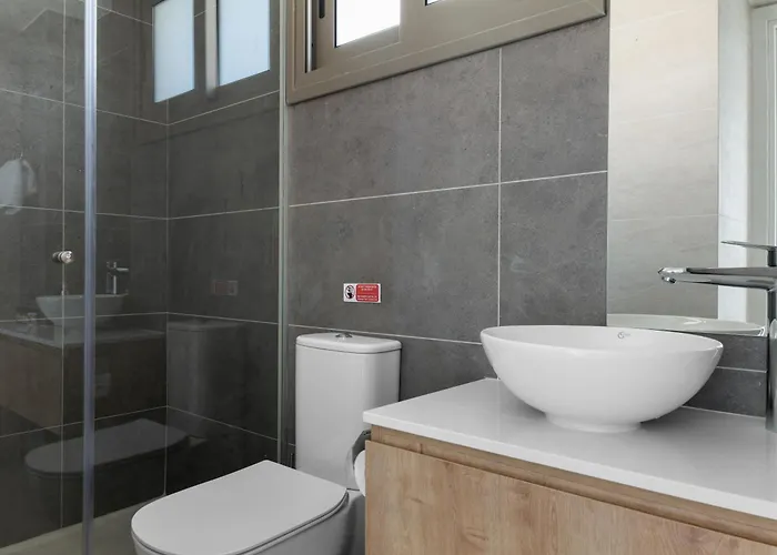 Vila Serenity Waves 26